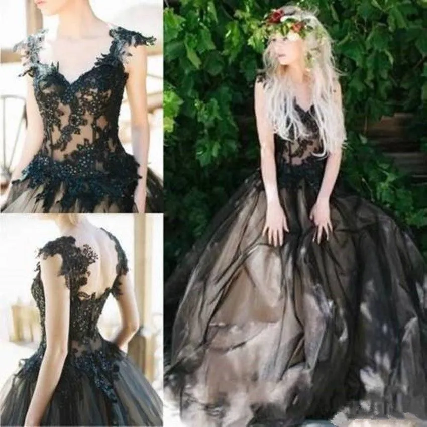 Gothic Style Black Wedding Dress Cap Sleeve V Neck Vintage Retro Design Ball Gown Appliques Lace Bridal Gowns Vestido de Nova