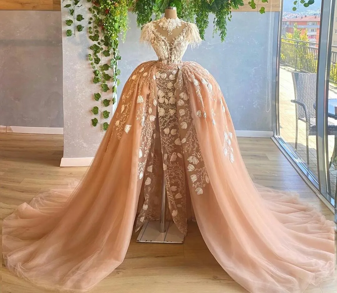 Gorgeous Feather Blush Pink Prom Klänningar 2021 Afrikansk High Neck Lace Beaded Split Aftonklänning med Avtagbar Kjol Formell Party Gowns