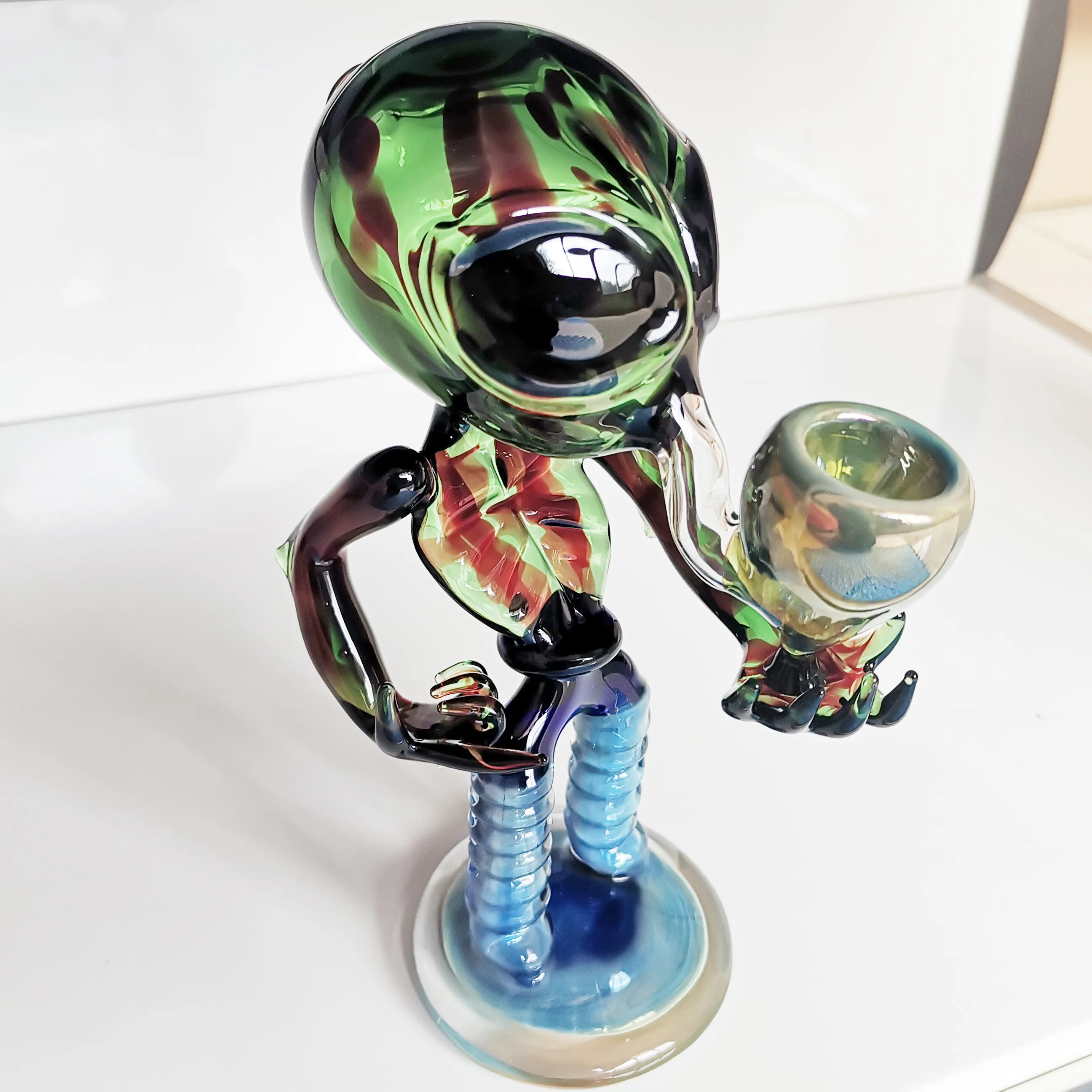 Glass Water Pipes Alien Shape Handmade Bubbler Recely Bongs Green Color