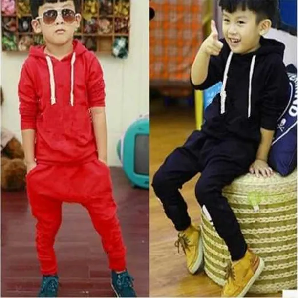 Gratis Shippi Brand New Autumn TrackSuit Kids kläder Hoodies Set Barn Sport kostym Kostymer Boys Tjejer Sweatshirt + Pants Fleece