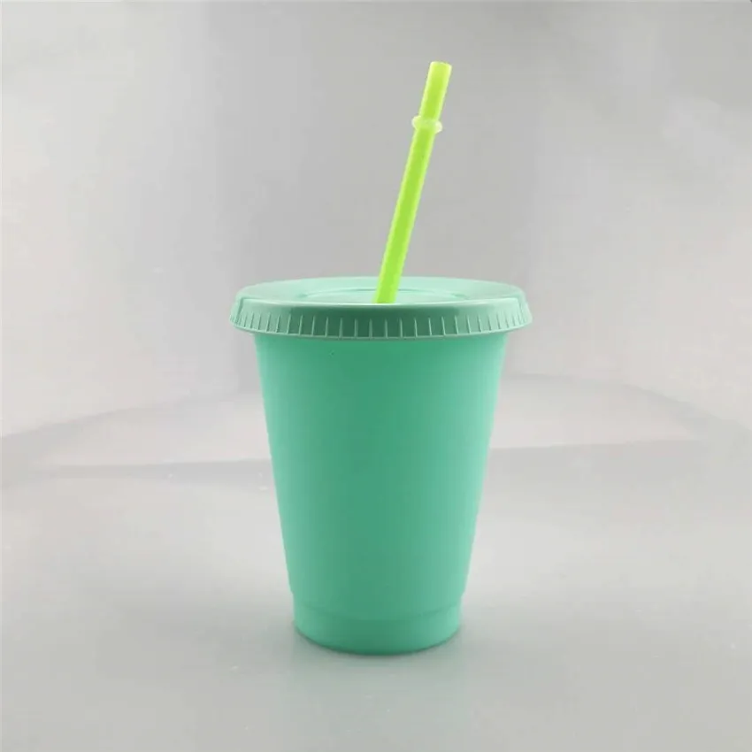 للبيع! 17oz تغيير لون أكواب بلاستيكية أكواب قهوة زجاجة مشوه في المياه أزياء مجموعة الكؤوس مع اغطية والقش الإبداعية هدايا A12