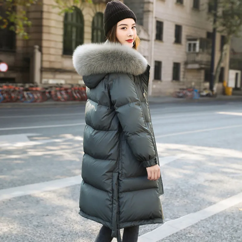 冬の暖かい90％ホワイトアヒルダウンパーカー女性の大きい本物の自然の毛皮のカラーフード付きロング厚いジャケットとコートダウンアウトウェア