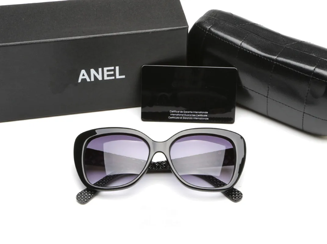 Designer Designer Sole occhiali da sole per occhiali da donna Gafas de sol sette colori disegni la lettera di diamanti neri con occhiali da sole custodia