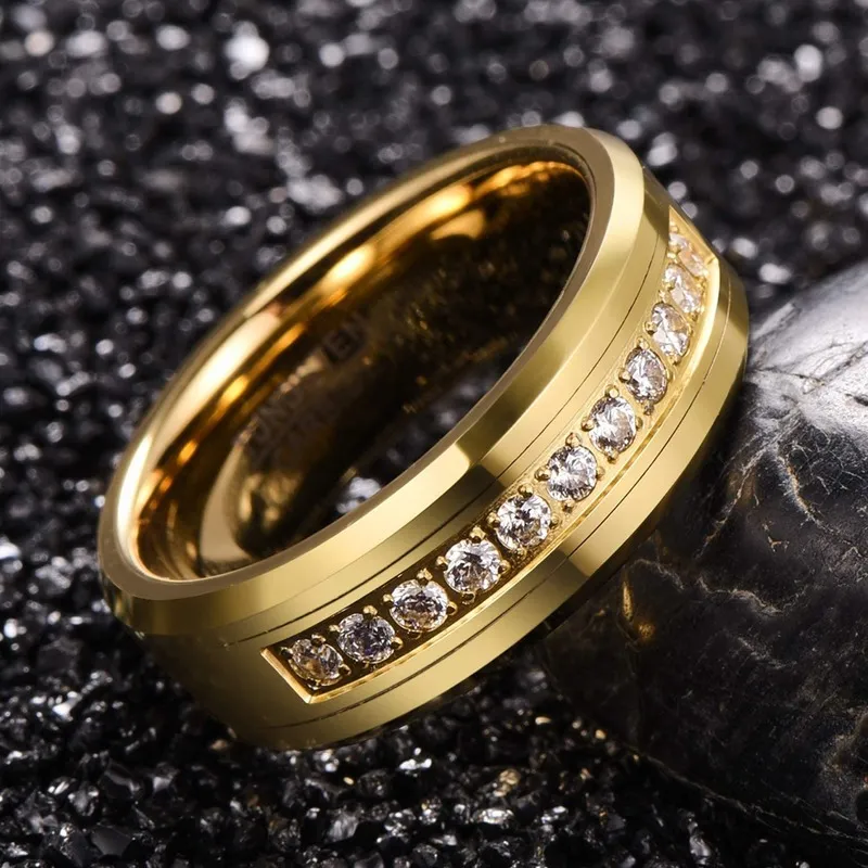 Fedi nuziali VAKKI Anello da uomo in carburo di tungsteno da 8 mm con zirconi rotondi placcati in oro CZ Misura di fidanzamento 7-12185d