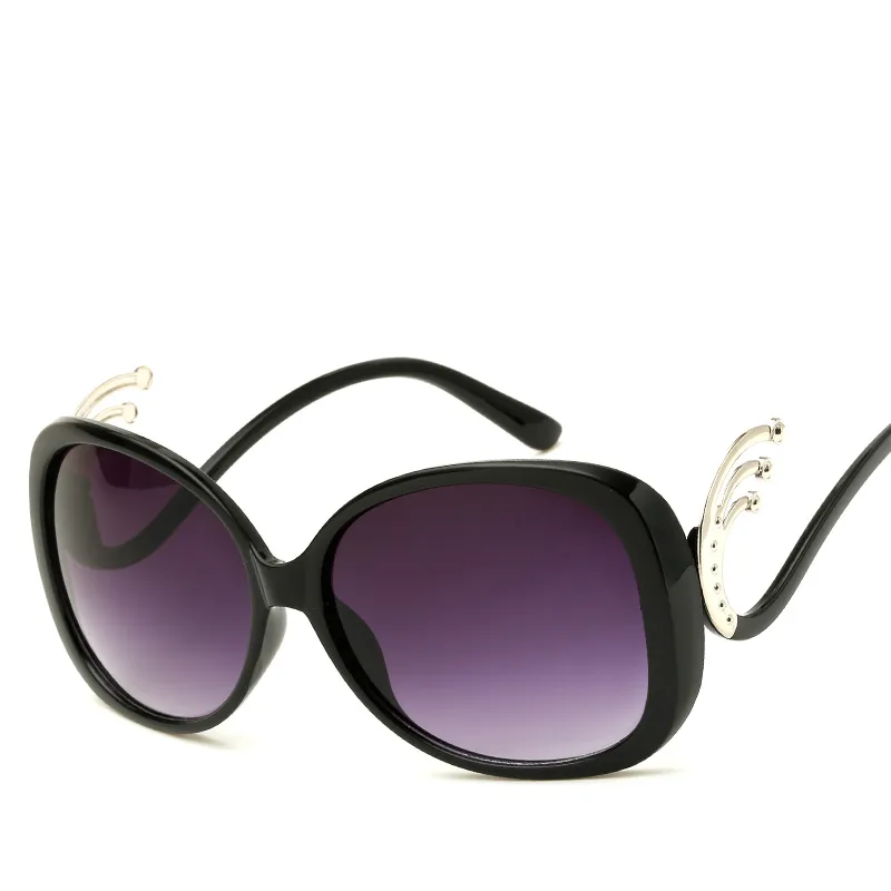 luxury Butterfly Sunglasses For Woman 2018 Trend Fashion Shades Plastic Women Brand Designer Sun glasses Integrated Eyewear UV400 With Ba