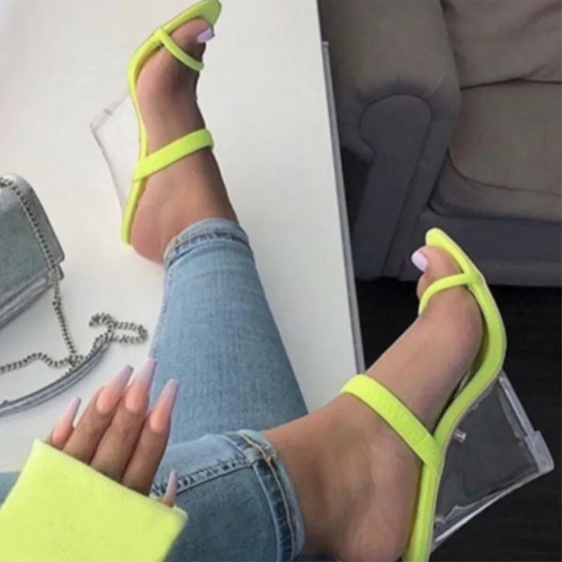 Hot Sale-Thick Heels Tofflor Kvinnor Sommar Mode Ladies Square Toe Mules Skor Slider Ovanligt Skopor