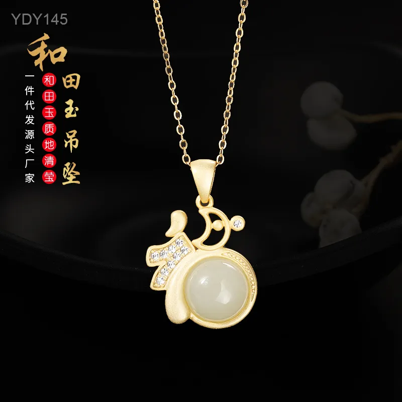 2020Wholesale New Fashion and White Jade Circle Pendant 925 Sterling Silver Original Design Clavicle Chain Women Jewelry