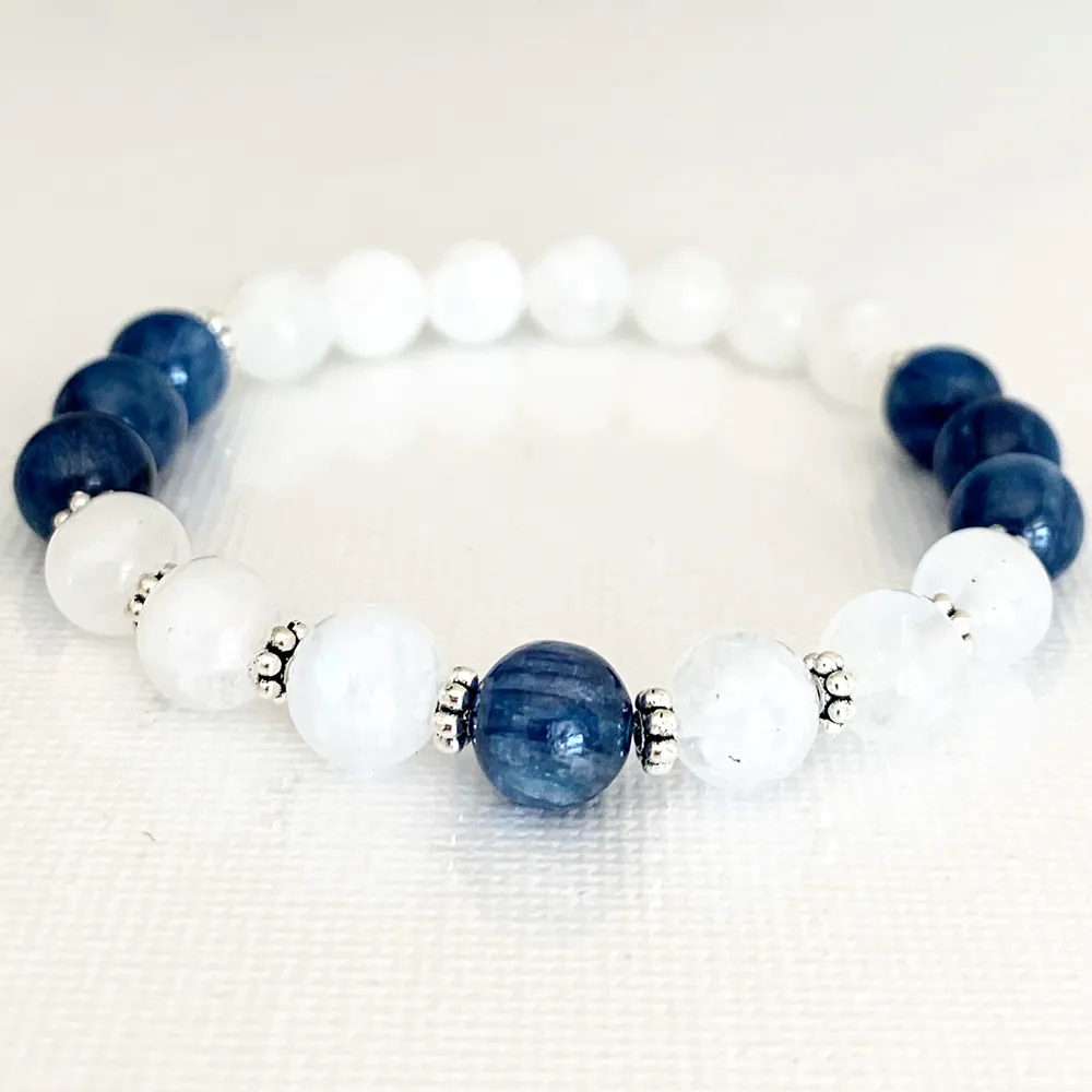 MG0797 Luxe Top Grade Blue Kyanite et Moonstone Stacking Bracelet Dainty Gem pierre Bracelet perlé Bracelet de protection de l'énergie