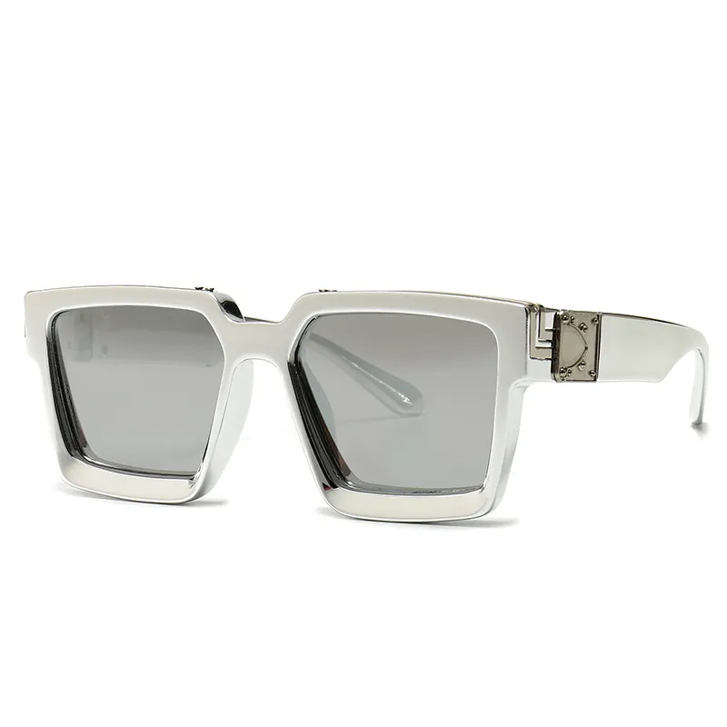 2021 Mode Designer Oversized Square Solglasögon Män Kvinnor Vintage Shield Metal Sun Glasögon för Man UV400