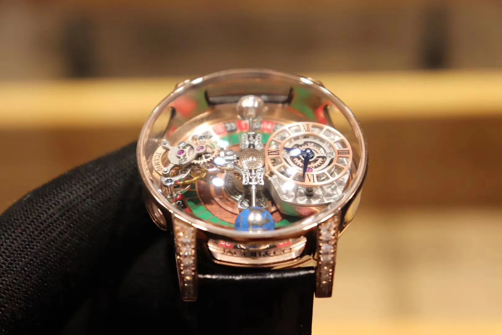 Orologio Solare Da Uomo Di Lusso – Quarzo Con Cinturino In Acciaio Inox – Cassa 42mm – Impermeabile 30m – Regalo Di Moda