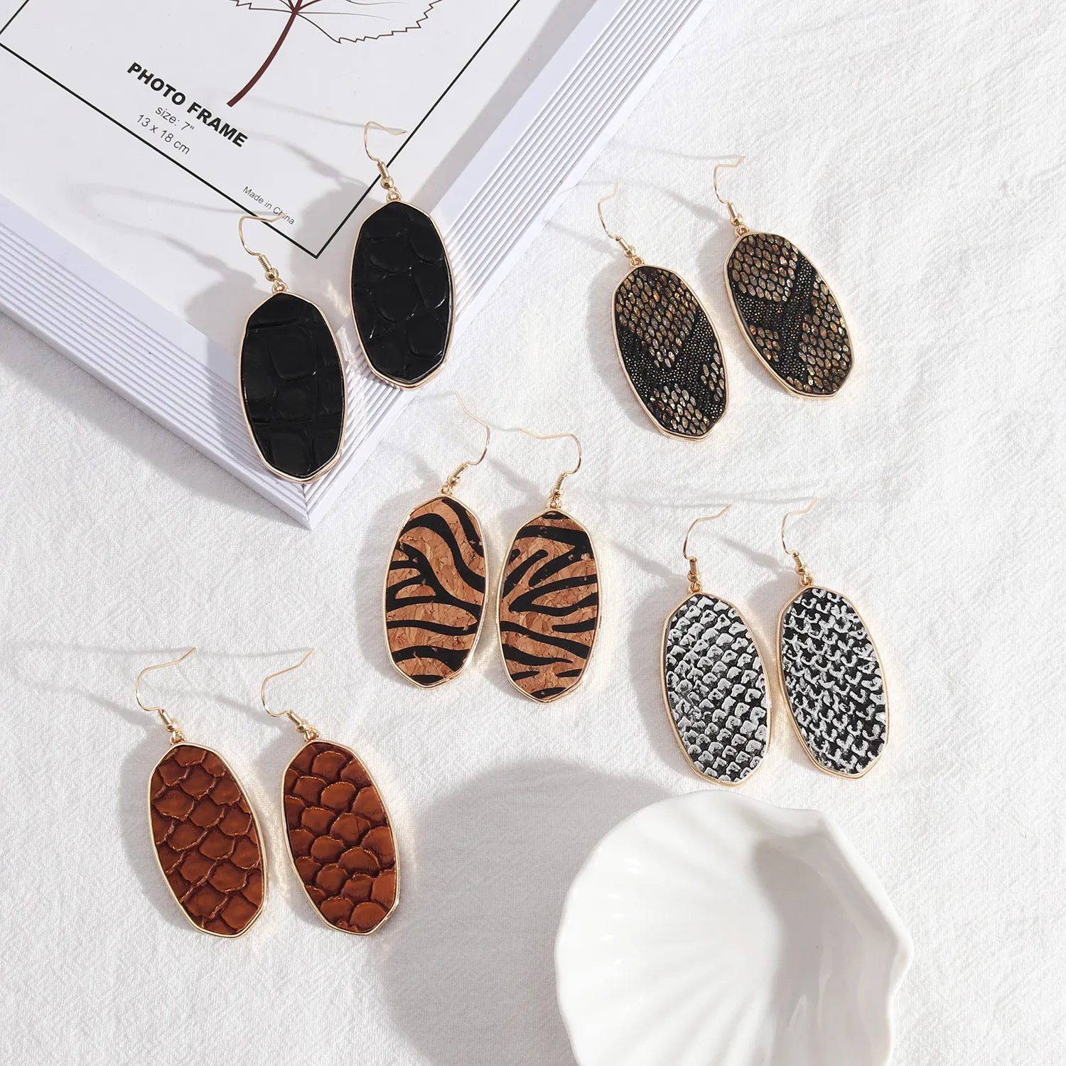 Designer Hexagon Oval PU Leather Charms Earrings Snake Grainy Leopard Print Charm Earring Jewelry