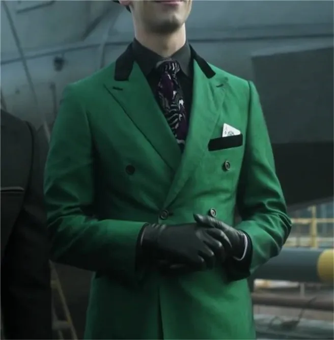 Двойной Брестед Groomsmen Пик нагрудные Groom Tuxedos Темно-зеленый Мужские костюмы Свадебные / Пром / Dinner Best Man Blazer (куртка + штаны + Tie) K594