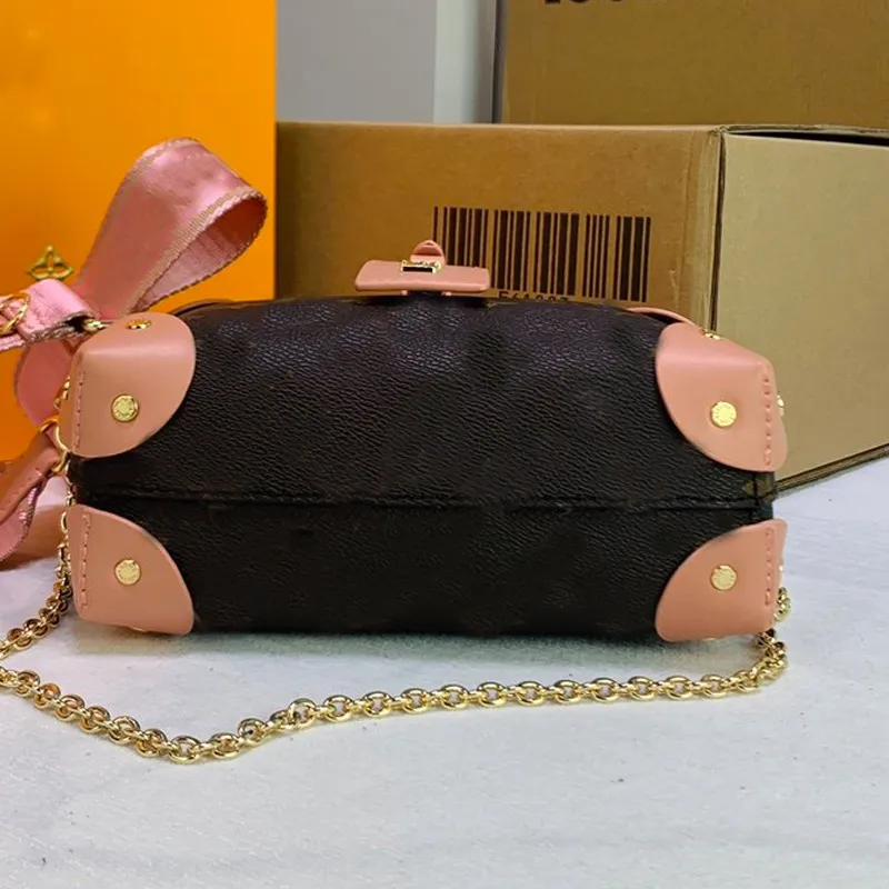 High Quality Women Handbag Purse Petite Malle Souple Handbags Rivet Corner Embroidered Removable Strap Shoulder Bag Trunk Box Messenger Bag
