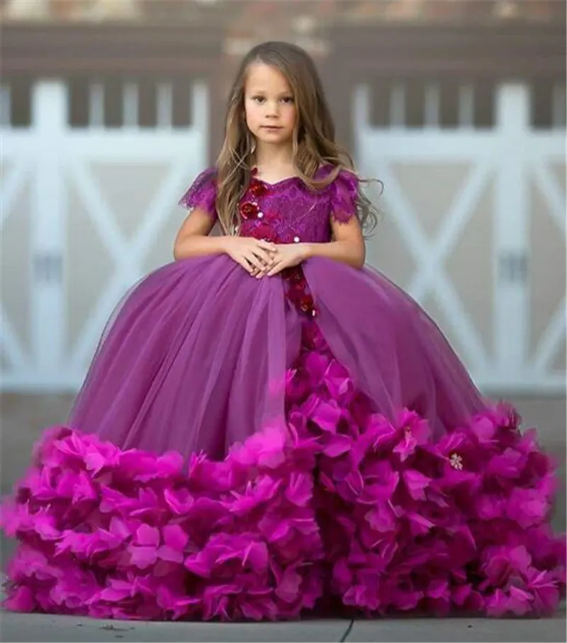 Abiti da ragazza di fiore in tulle gonfio fucsia Abiti da festa di compleanno per ragazze a maniche lunghe con fiori fatti a mano in pizzo con scollo a V