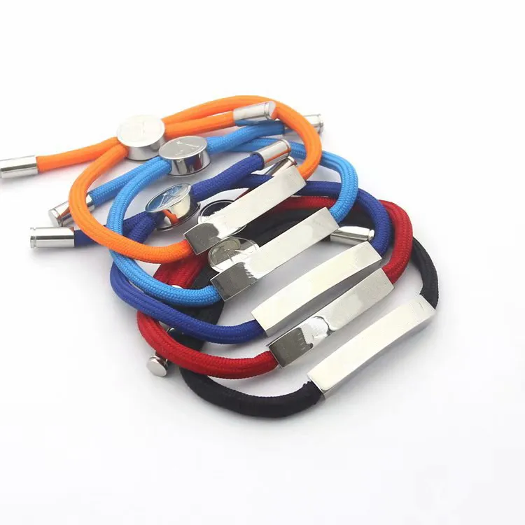 Europe Amérique Mode Style Hommes Dame Femmes Titane Acier Couleur Nylon Corde Espace Bracelet Avec Gravé V Initiales Émail Charm3152