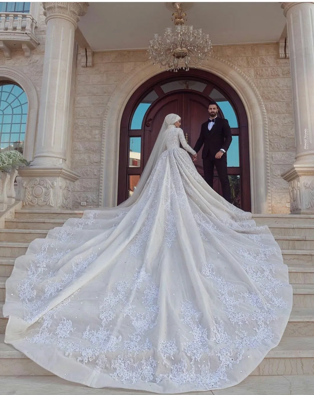 2021 Crystal Plus Size Muslim Wedding Dress With Shiny Sequins And Hijab Middle Eastern Luxury Muslim Wedding Gown From Dresstop 381.23 DHgate.Com