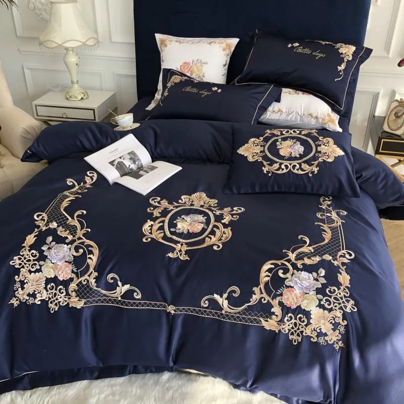 Royal Blue Elegant Brodery 60s Satin Washed Silk Bedbling Set Cotton Däcke Cover Bed Linen Mittade lakan Kuddefästen Bängdukar B236J