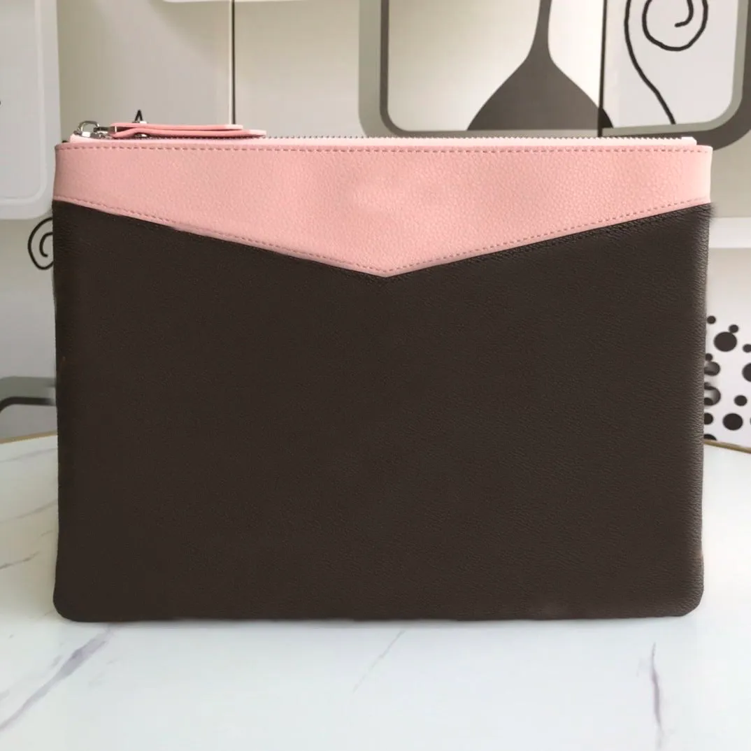 Klassiska lyxiga designerväskor Mode sadelväska handväska damväskor axelväska crossbody väskor Plånbok telefonväska Clutch gratis shopping