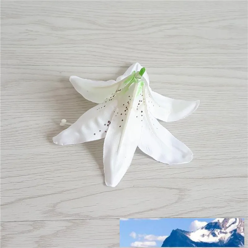 200pcs 13cm 8Colors Artificial Fabric Silk Lily Flower Head For DIY Wedding Wall Arch Background Bouquet Decorative Hat Accessoire302n