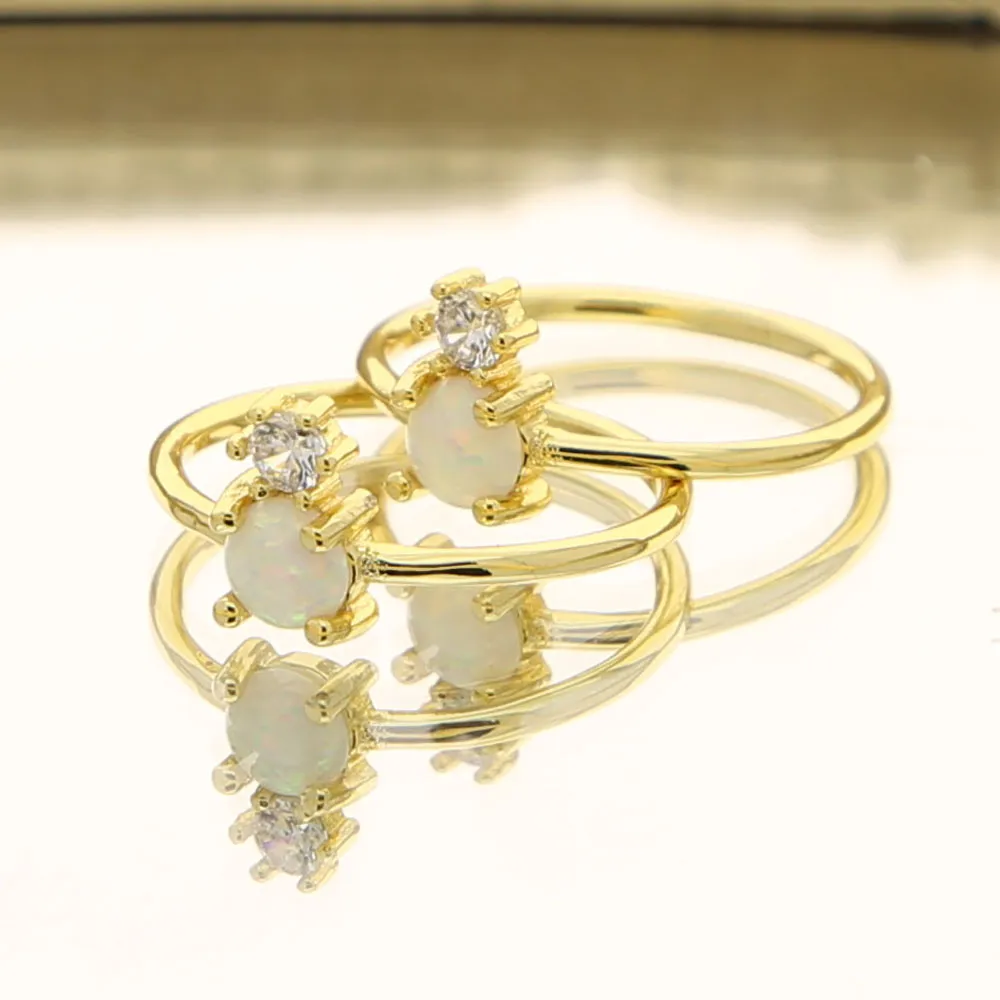 Exquisite Emerald Gold Finger Ring