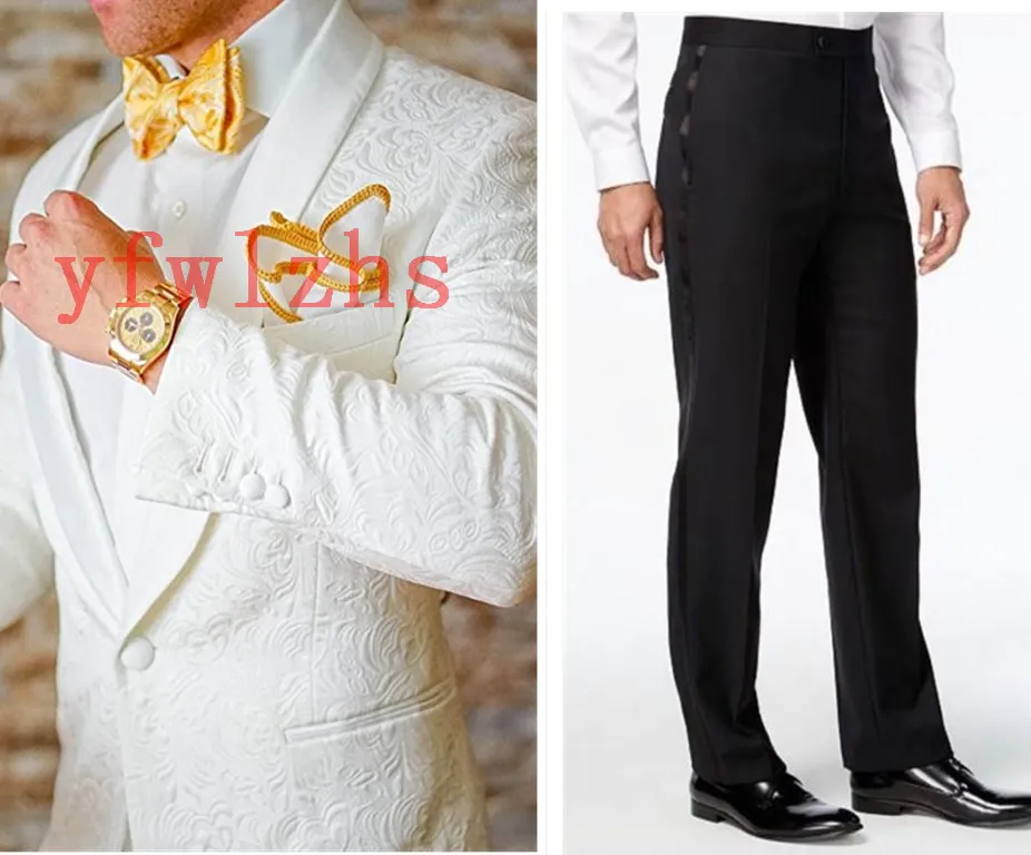 Groomsmen in rilievo su misura scialle risvolto smoking dello sposo abiti da uomo matrimonio / ballo di fine anno / cena giacca uomo (giacca + pantaloni + cravatta) T206