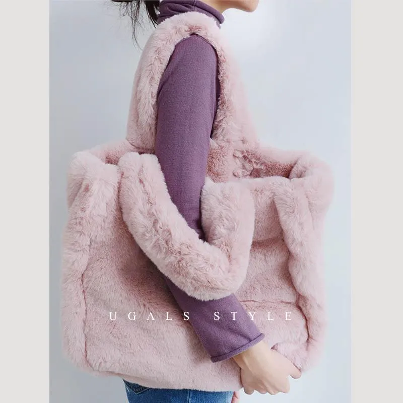 Shoulder Bags Faux Fur Women Bag Casual Plush Lady Tote Handbag Fashion Chain Larger Capacity Shopping Travel Purse Female Winter