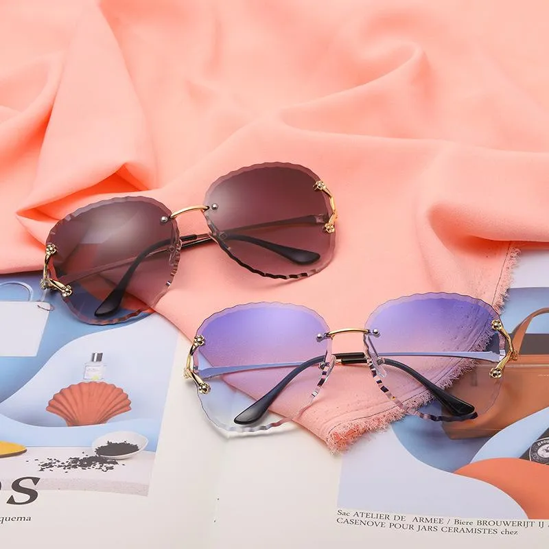 Internet Famous Men And Women Sunglasses Personality Frameless