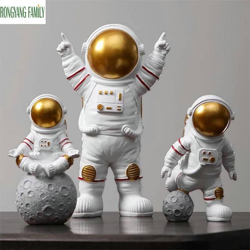 Europejski Statua Astronauta Strona główna Charakter Rzeźba Cosmonauta Hero Decor Office Miniatur Model Kreatywny Figurki Figurki Rzemiosło T200703