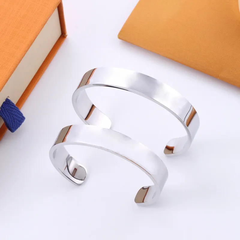 Designer armband par smycken titan stål kärlek rosguld armband lyxiga enkla armband kvinnor skruvskruvarmband armband
