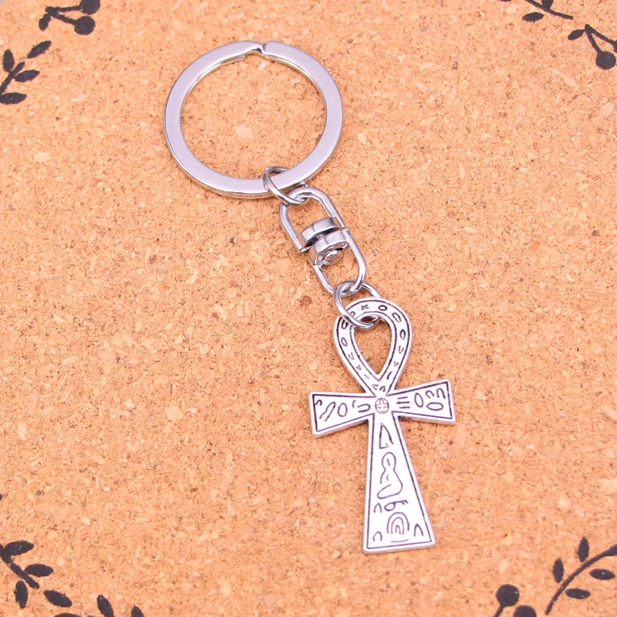 Fashion Keychain 39*21mm egyptian ankh life symbol Pendants DIY Jewelry Car Key Chain Ring Holder Souvenir For Gift