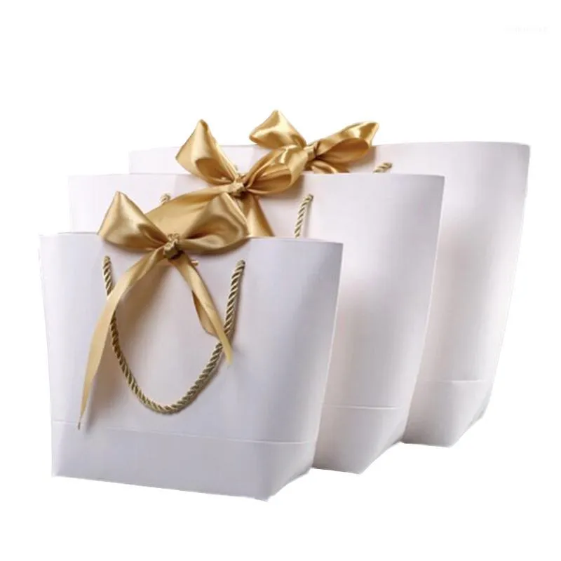 Confezioni regalo Scatola regalo in oro di grandi dimensioni per pigiami Vestiti Libri Imballaggio Manico Sacchetti di carta Borsa Kraft con manici1