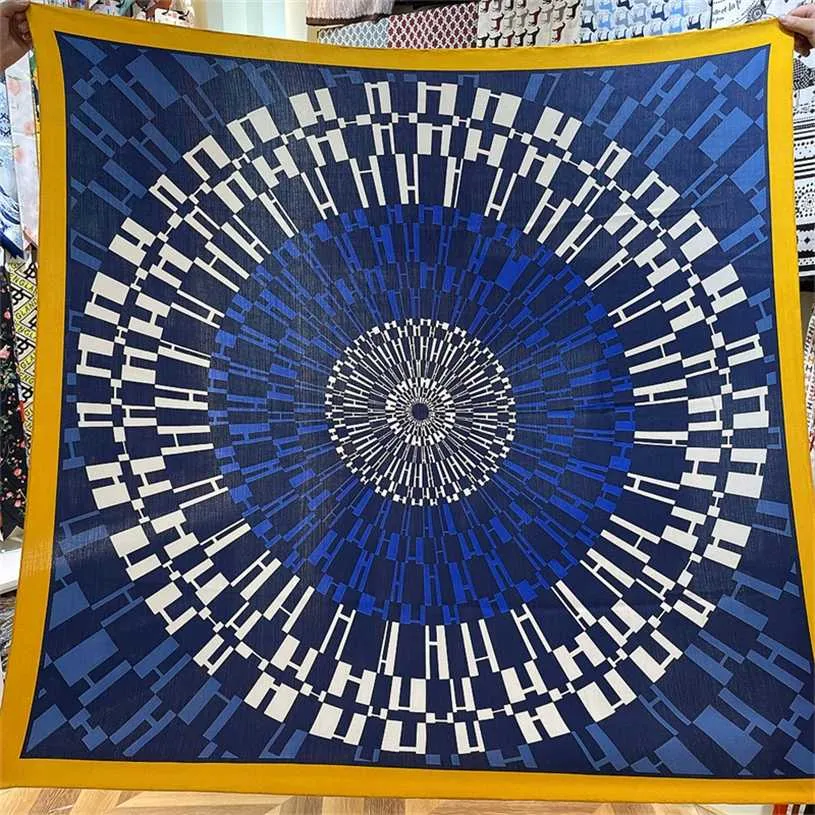 135 cm Seide Kaschmir Schal Frauen Handgerollte Tücher H Buchstaben Drucken Quadratische Schals Wraps Dame Bandana Big Hijabs Weibliche Foulards 211227