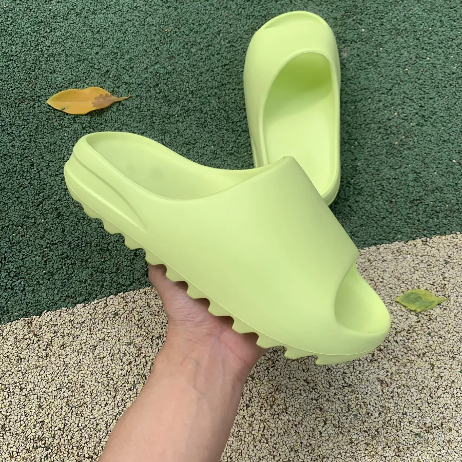 Erkekler Kadınlar Slaytlar Terlik Plaj Terlik Tasarımcısı Ayakkabı Sandal Sandalet Kum Dünya Kahverengi MX Krem Kil Beyaz Saf Çekirdek Enflame Turuncu Köpük Koşucu Slayt Açık Ayakkabı V2