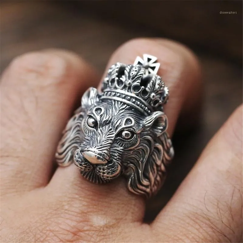 Bagues de cluster Couronne dominatrice européenne Lion King Punk Mâle Yuzuk Bijoux Boho Thai Argent Couleur Bague Cadeaux Insolites Pour Hommes Taille 6-131