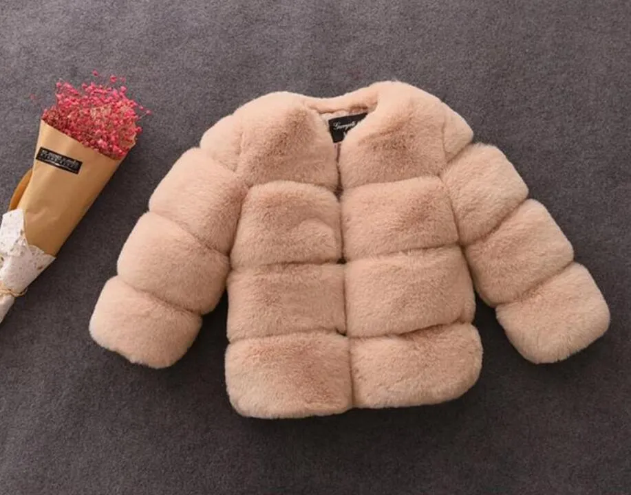 2020 New Winter Girls Peur Coat de pele elegante, menina falsa de casacos de pele e casacos espessos parka infantil de roupas para crianças menino infantil