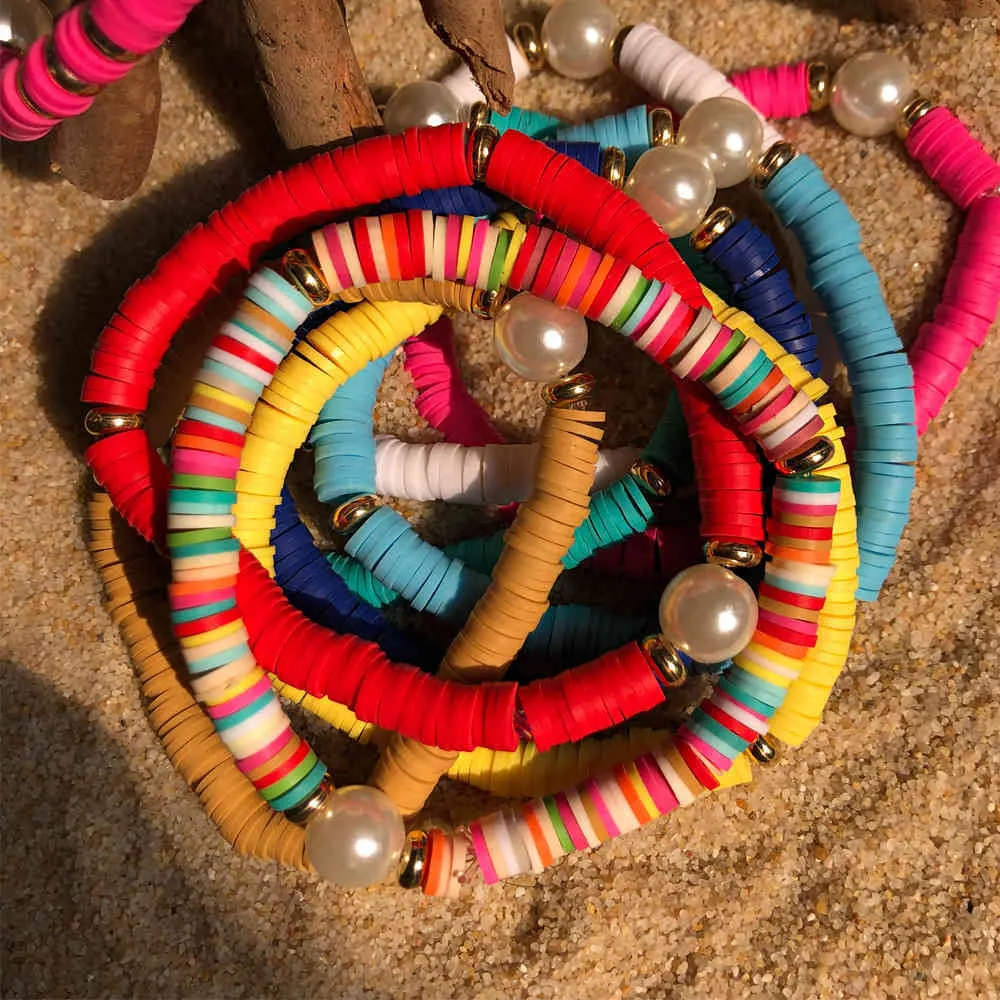 손으로 만든 보석 도매 스트레치 진주 팔찌 여성 색상 소프트 도자기 우정 팔찌 해변 바람 보석