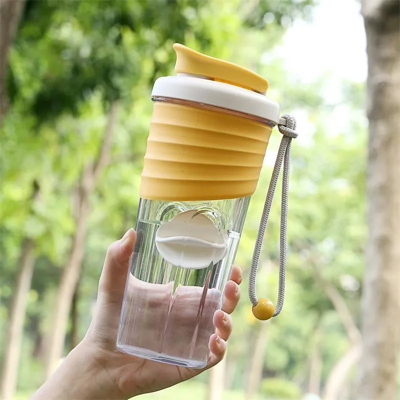 700ML Plastic Milkshake Protein Powder Shaking Bottles Outdoor Sports Fitness Water Cup with Stirrer Ball and Rope