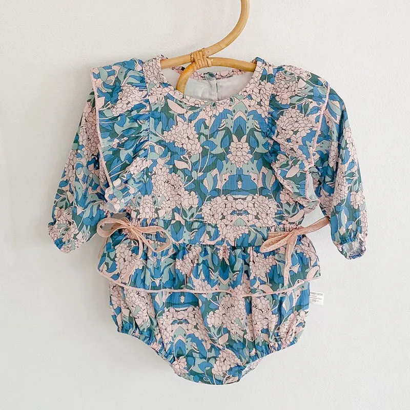 Spädbarn Baby Rompers Girls Floral Långärmad Kläder Vår Höst 0-2 år 210429