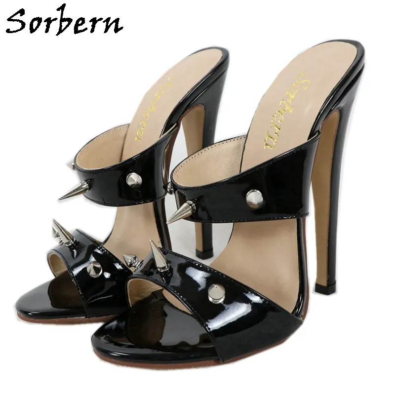 Sorbern 블랙 슬리퍼가있는 리벳을 가진 여성들은 슬라이드 여성 신발 여름 스타일의 Stilettos 하이힐