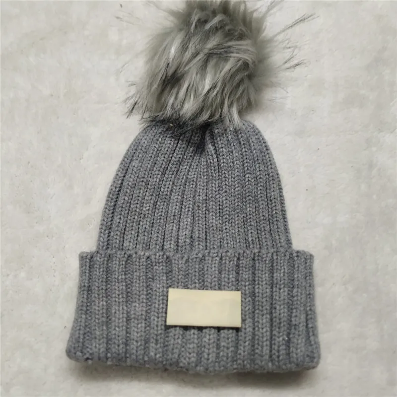 Новый POM зимняя новая теплая шерстяная шапка дизайнер вязаные женщины шляпы горячие продажи модные шапочки бесплатная доставка