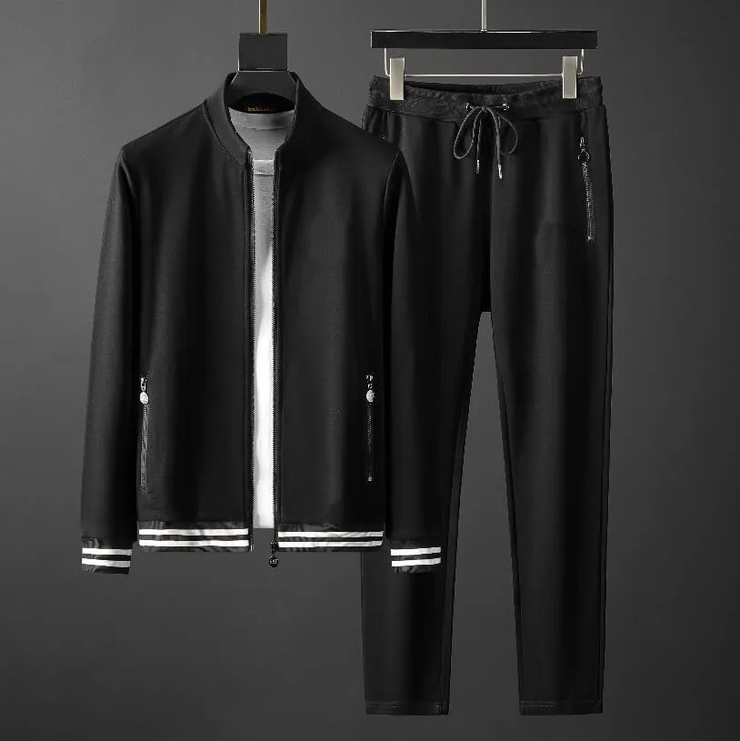 Men sweat store suits