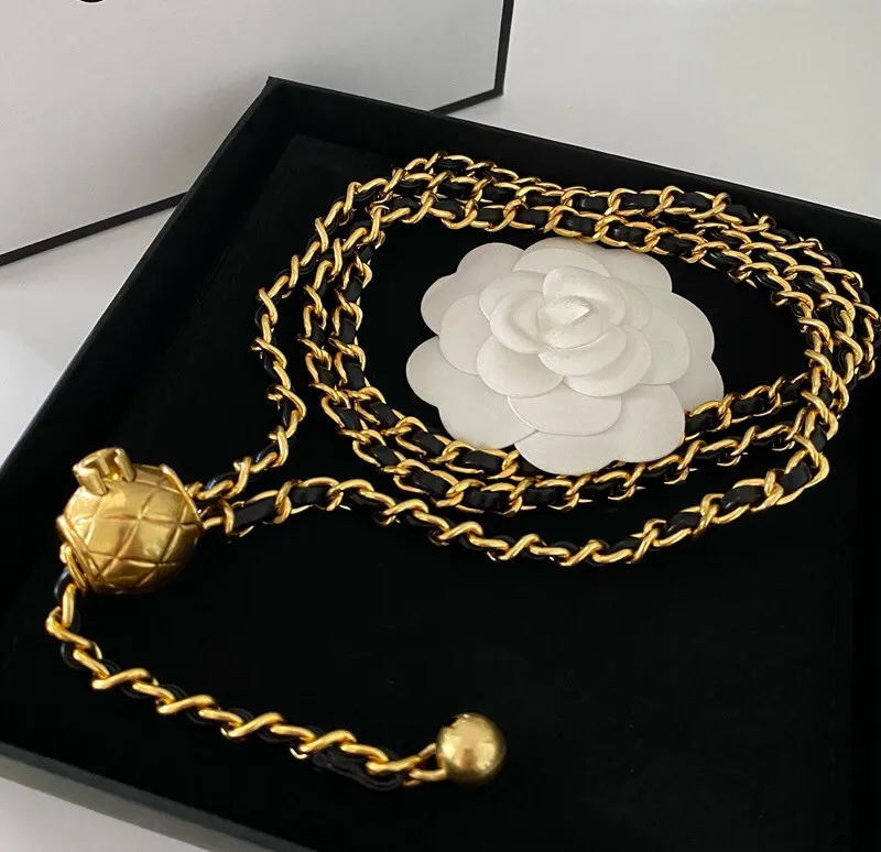 Runway Vintage Belt Necklace Sheepskin Famous Brand Ball Necklace Waistband Decorative Marked Logo Gold Link Chain Waist Chain Belt