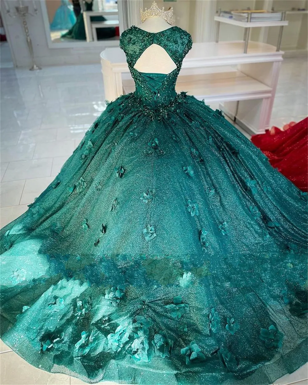 green emerald velvet dress NGBUY Women's Tulle Ball Gown Princess Prom Dress Quinceanera Dress Sweet  16 Dress US2 Green at Amazon Women's Clothing store