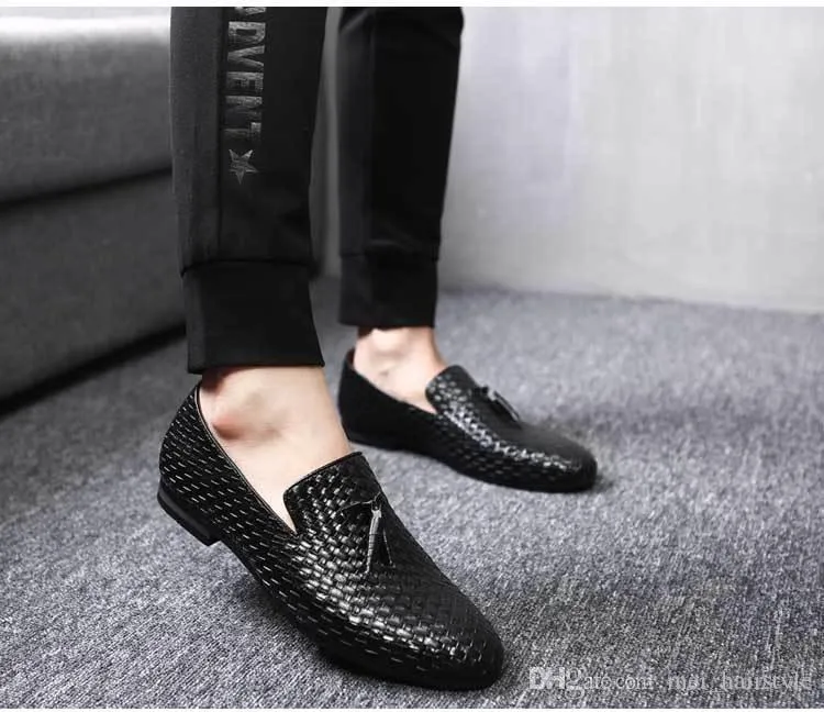 New Fashion Male Loafers Pointed Toe Business Knitting Casual Breathable PU Rubber Sole Flat Wedding Dress Shoes Big Size 37-48