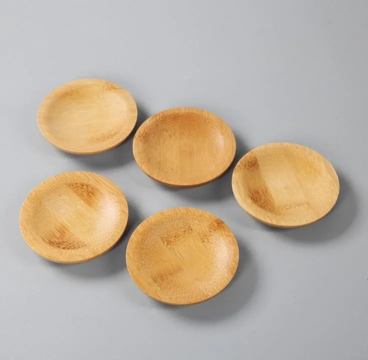 Petits plats ronds en bambou naturel Dessous de verre Tapis de thé Sentiments amoureux ruraux Assiettes en bois pour sauce et vinaigre Vaisselle Assiettes Plateau LLF13002