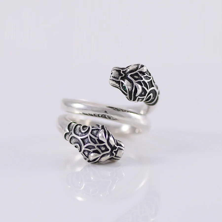 S925 Silver Double Snake Head Ring Vintage Srebrny Silver Twisted Arm Podwójny Snake Head Ring British Style Hip Hop Męski i żeński pierścień