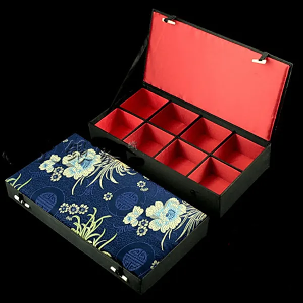 Lyx 8 Grid Slot Klocka Samling Box Dekoration Kinesisk Trä Smycken Förvaring Box Kinesisk Silk Brocade Armband Box High End Gift Packagin