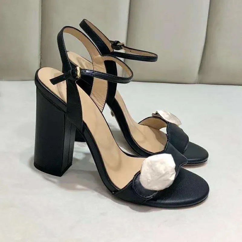 여성 하이힐 오픈 발가락 두꺼운 발 뒤꿈치 여름 샌들 가죽 디자이너 대형 패션 섹시한 공식 착용 우아한 기질 사무실 신발