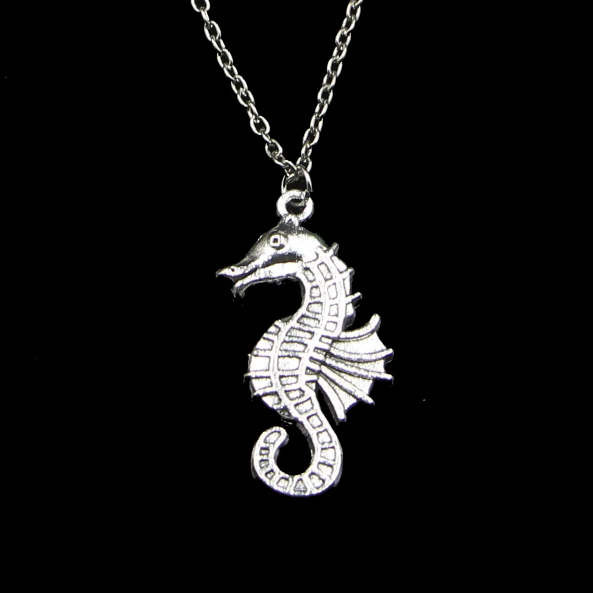 Moda 38*18mm hipocampo caballito de mar colgante collar cadena de eslabones para mujer gargantilla collar joyería creativa regalo de fiesta