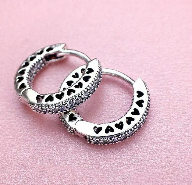 Snabb leverans Heart Hoop Örhängen 925 Sterling Silver Små öronring för Kvinnor Mens Örhängen FY4322